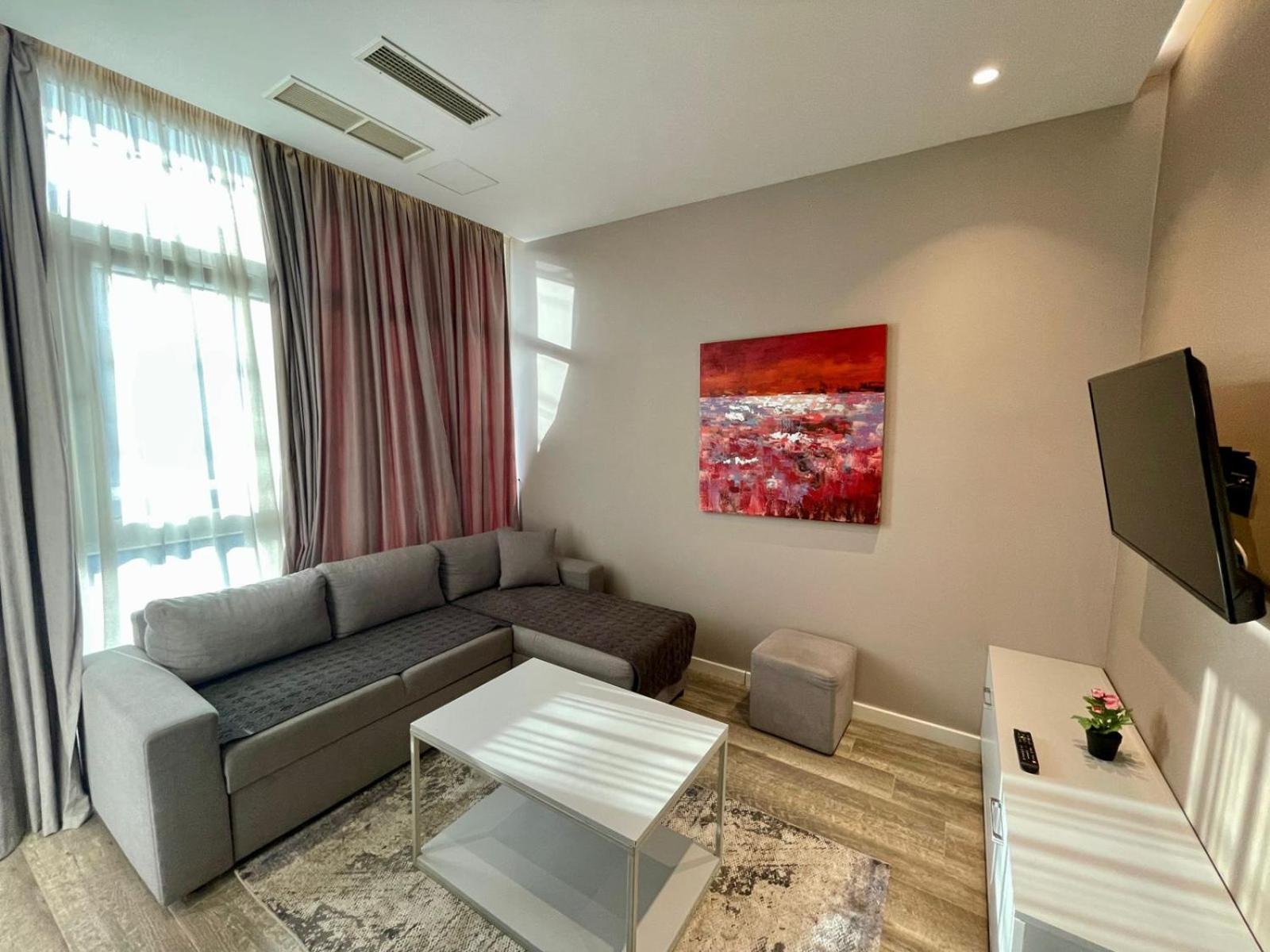 Premium City Studio & Suite Tirana Exterior photo